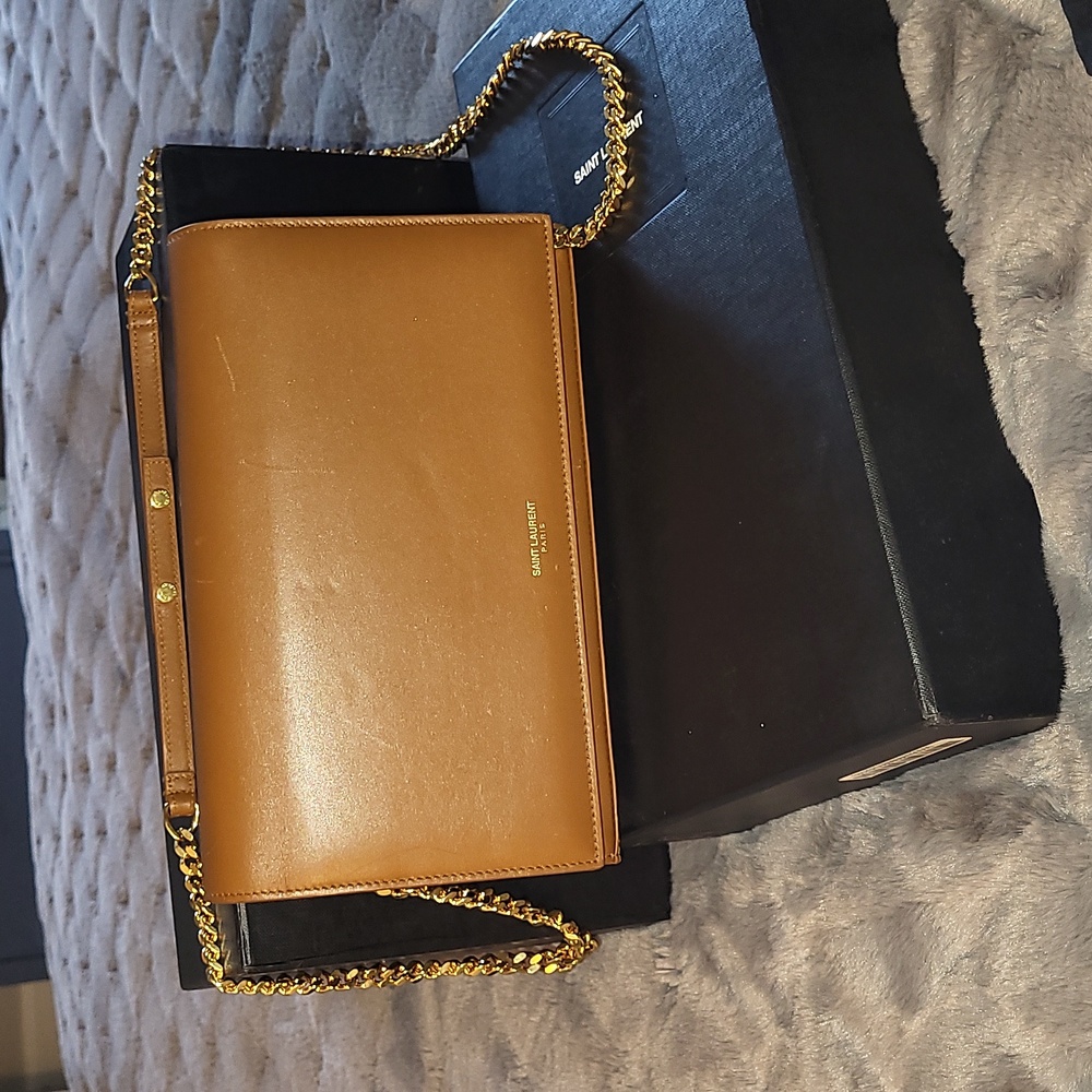 Saint laurent, Oak Brown, can be worn as a cross body or clutch!